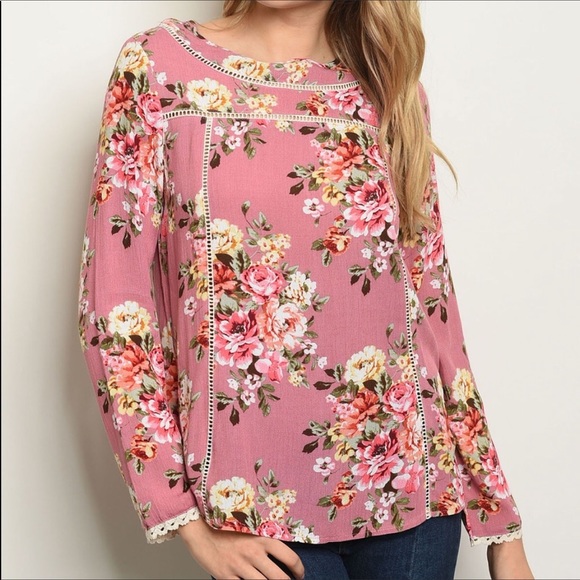 ✨Pink Floral Blouse✨ - Picture 2 of 4